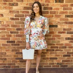 Meet your Posher, Claudia